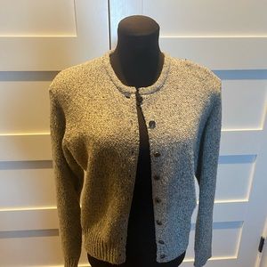 Women’s sweater